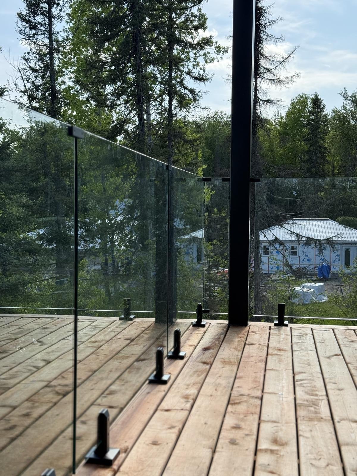 Glass railing